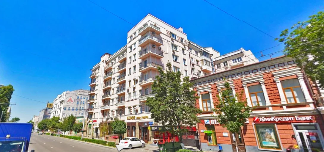 В центре Ростова затопило нечистотами памятник архитектуры