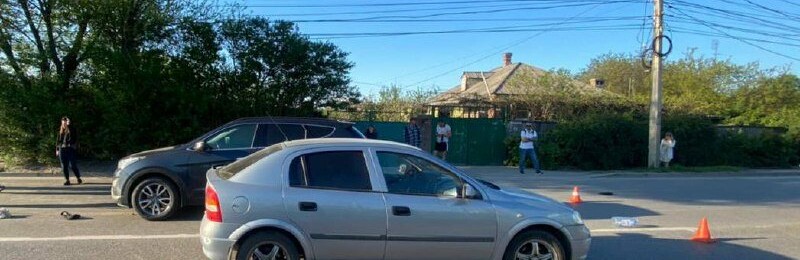 В Ростове внедорожник сбил подростка и от удара его отбросило на другой автомобиль