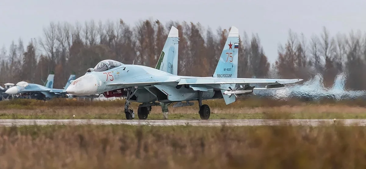 В небе над Ростовской областью появятся истребители и бомбардировщики