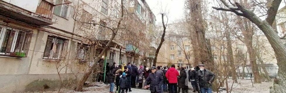 Мэр Ростова предложил жильцам дома в Кривошлыковском  взять ипотеку и переехать в новостройки