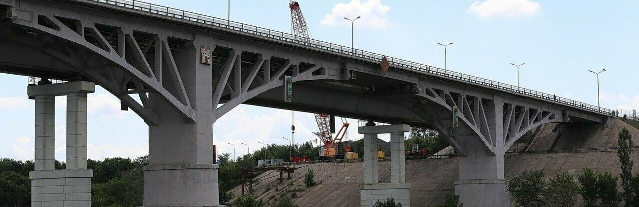 На трассе М-4 в Ростовской области начали разбирать мост с лопнувшей опорой