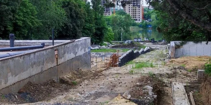 Власти Ростова: остановка работ в парке 