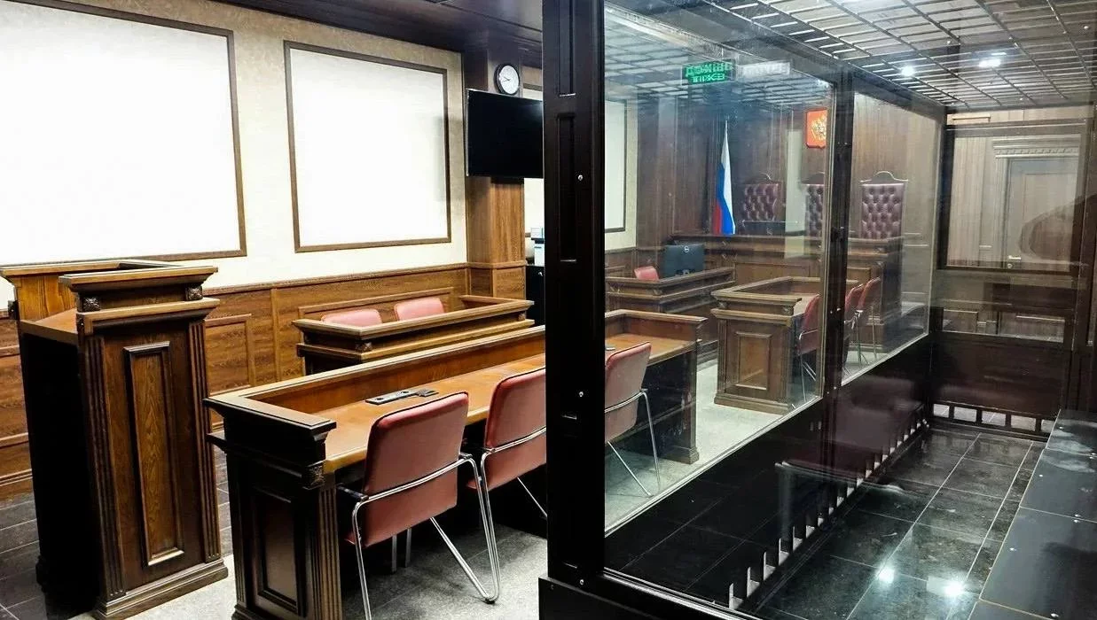 В Ростове подросток получил 6 лет колонии по обвинению в попытке сжечь военкомат
