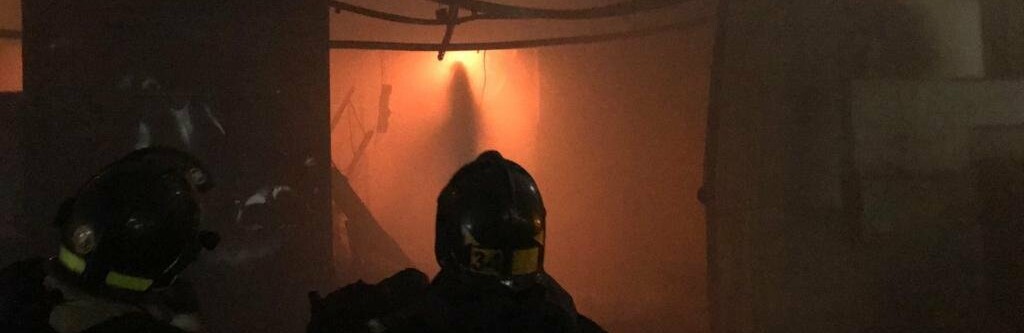 Тело мужчины нашли спасатели после тушения пожара в ростовской бане 20 ноября