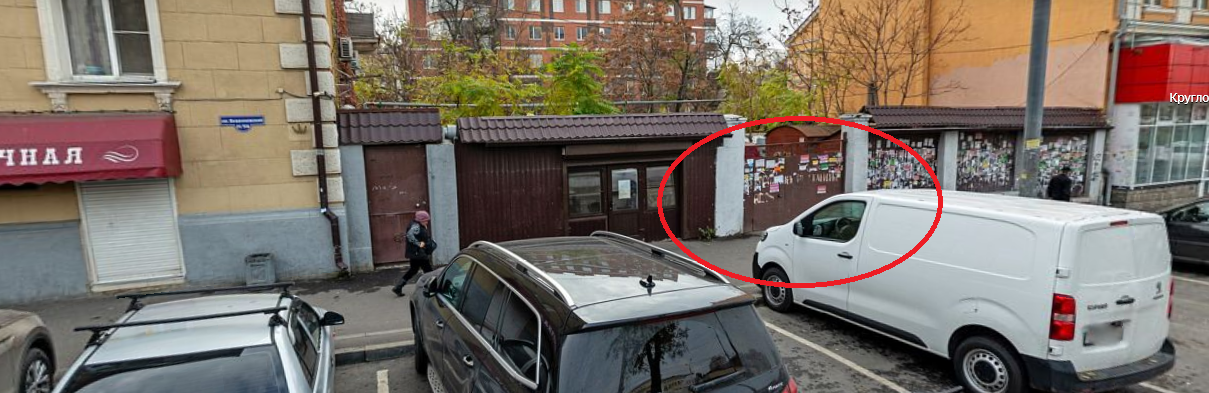 Парковка возле цирка Ростов на Дону. Ростов на Дону убили девочку возле гаражей. Парковка возле ТЮЗА Ростов. Иркутск больница около центрального рынка.