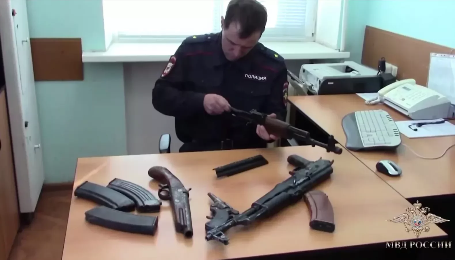 В Ростове силовики из-за СВО устроили тотальную проверку владельцев оружия