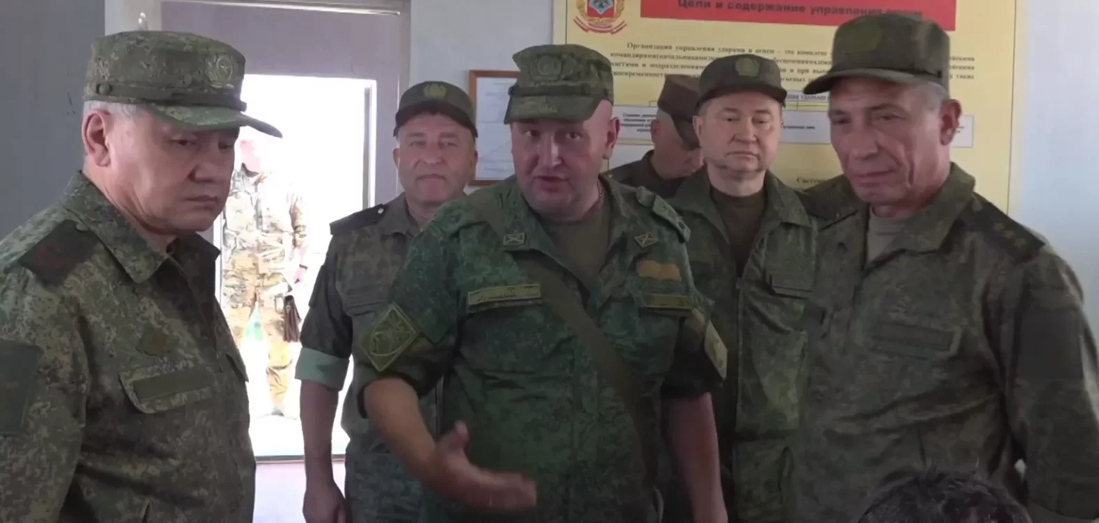 Шойгу посетил ЮВО и лично проверил условия подготовки контрактников  
