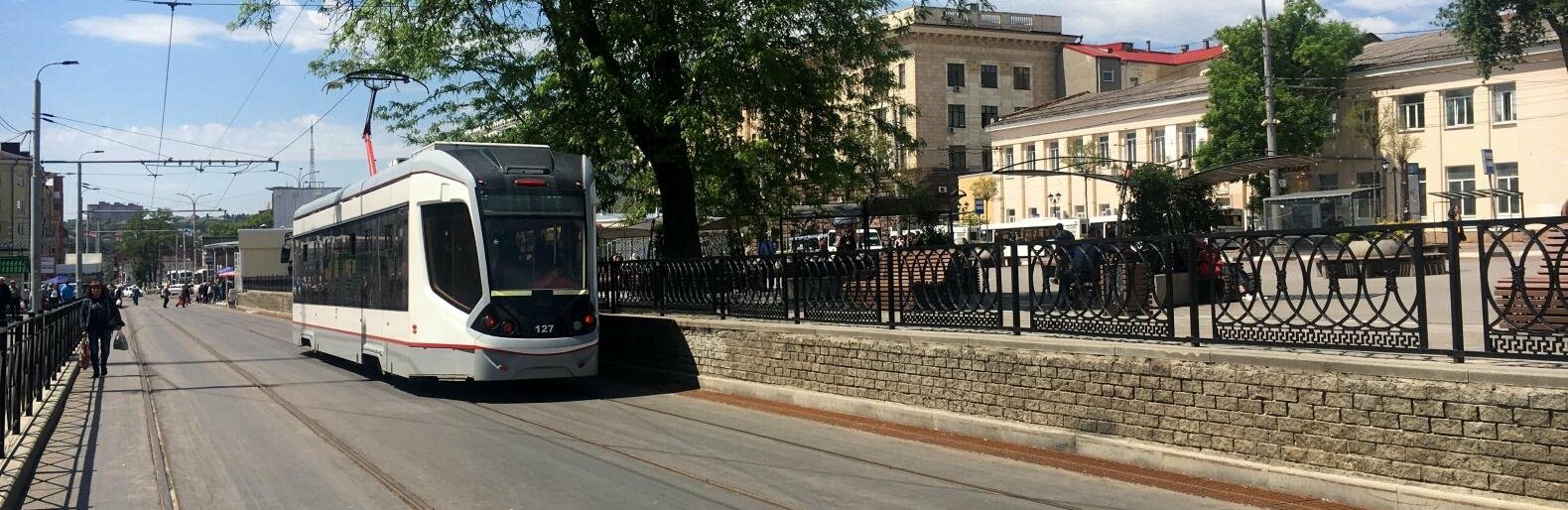 Власти Ростова планируют повысить плату за проезд на троллейбусах и трамваях