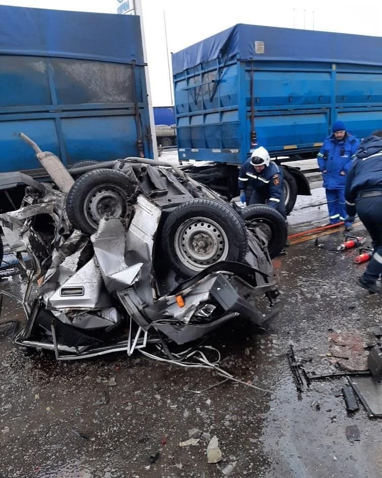 Ростов на дону происшествия сейчас. Авария м4 Дон Воронежская. ДТП трасса Дон м4 22.10.2022.