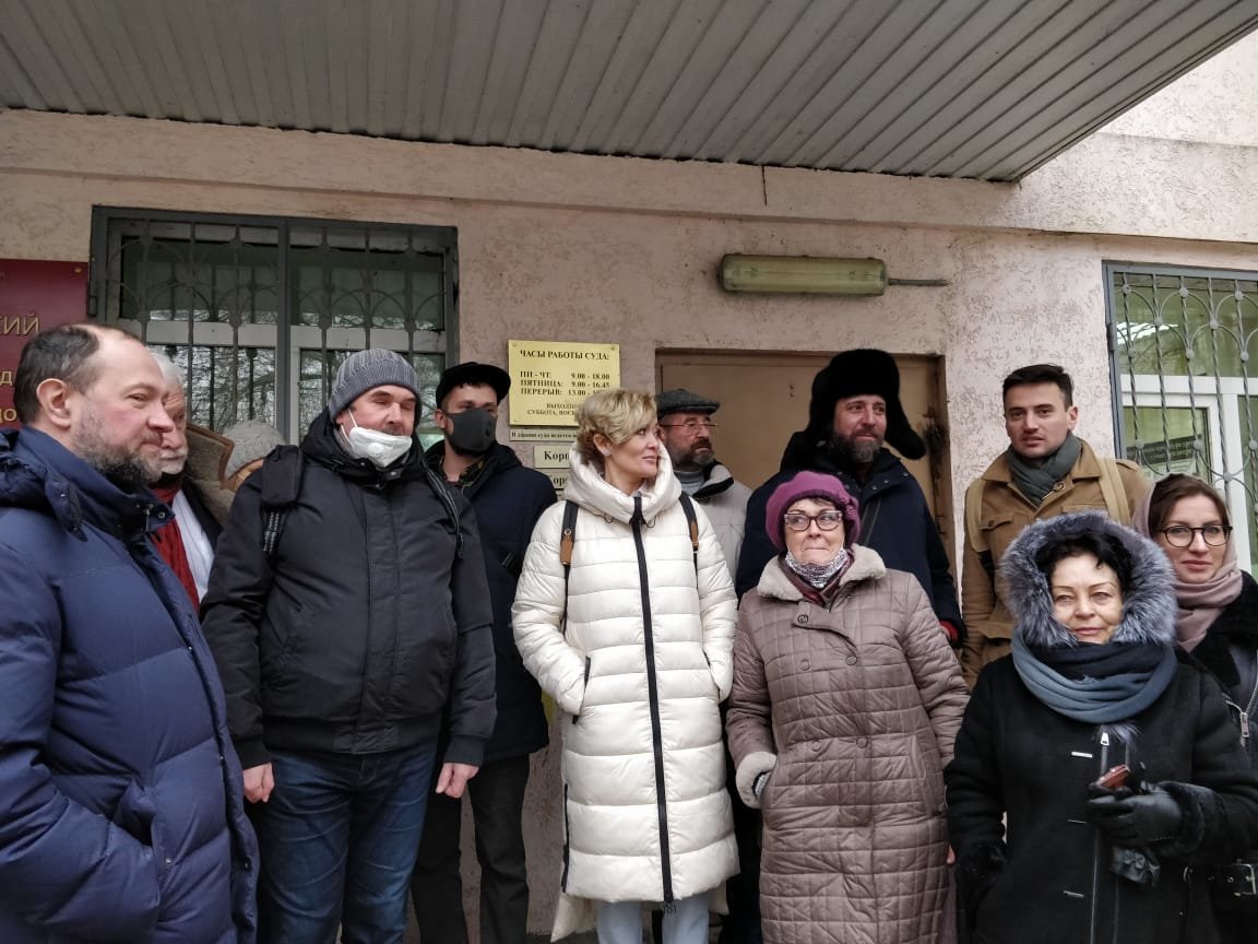 Поддержать Анастасию Шевченко в суде пришло много людей