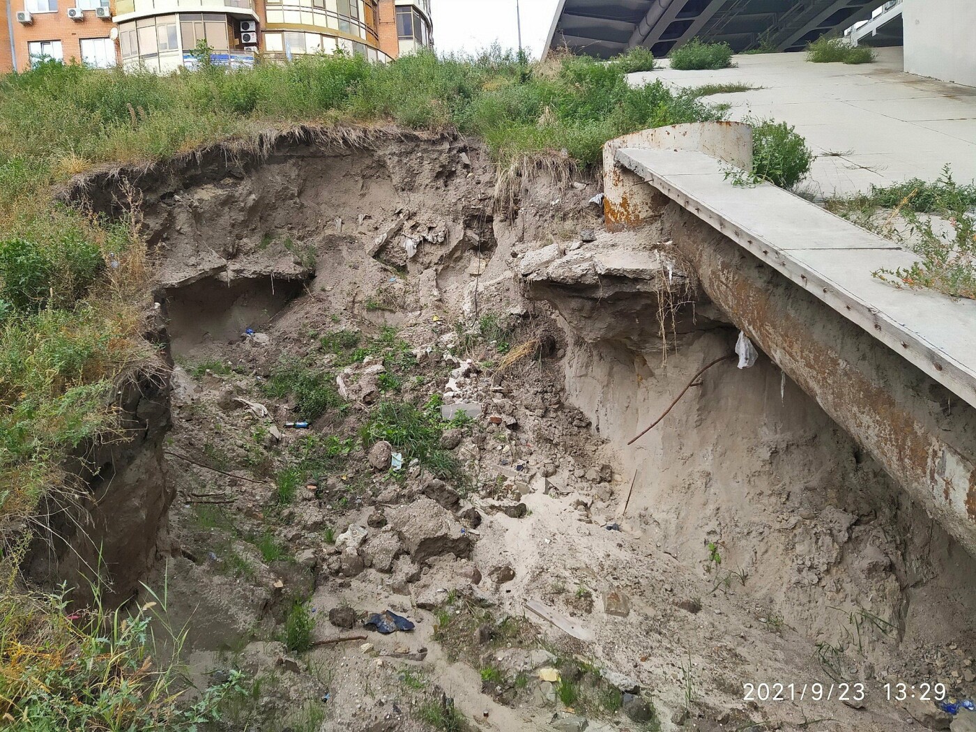 Оползень на Ворошиловском мосту