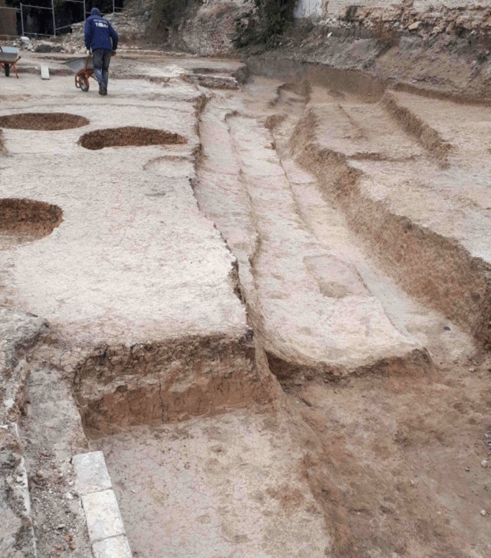 Найденный археологами ров древнего городища