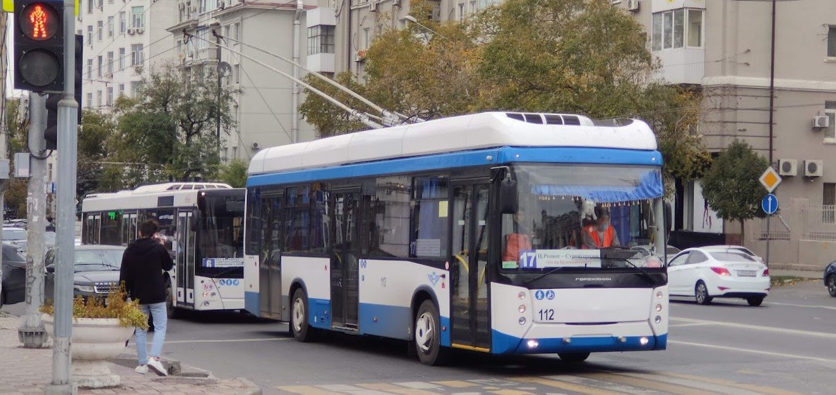 Троллейбус №17 на маршруте в Ростове