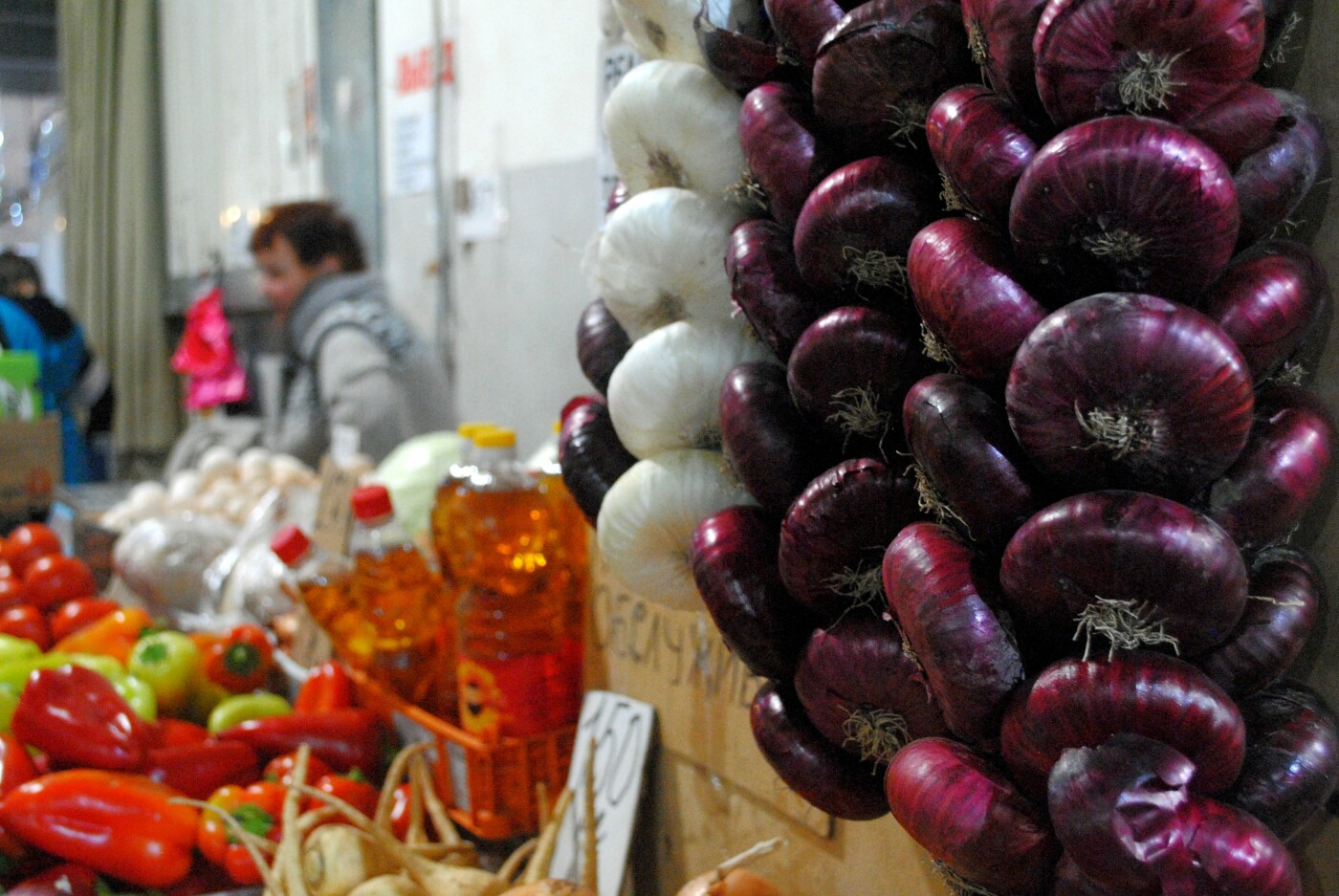 Картофель на Северном рынке по цене от 30 рублей за килограмм