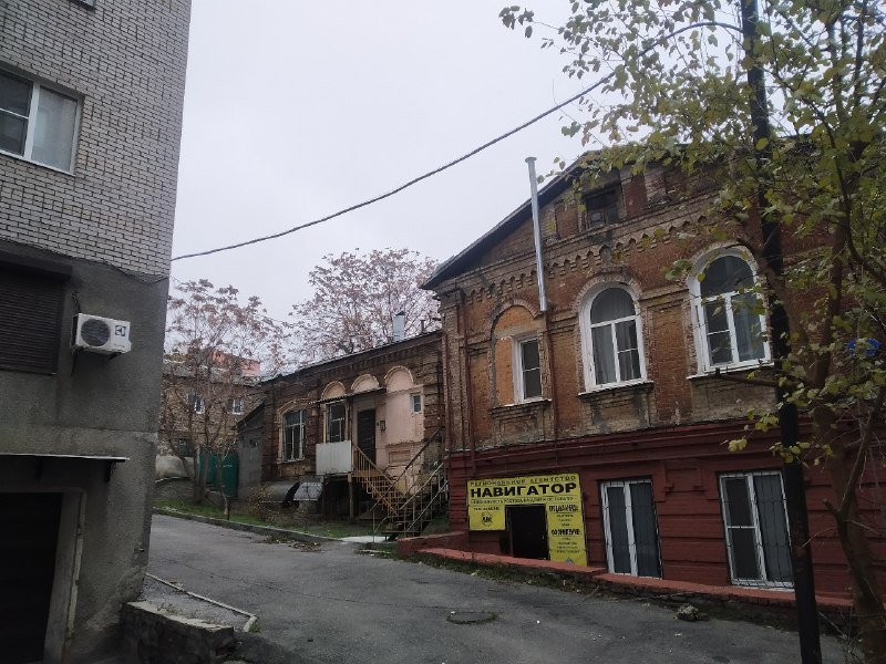 Здание бывшего гончарного завода в Ростове