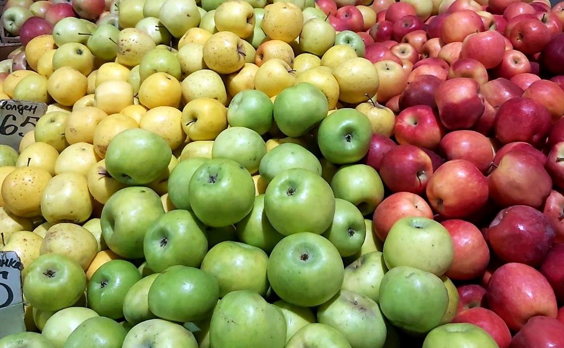 Разные яблоки по низким ценам