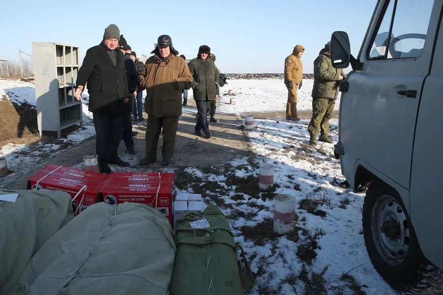 Губернатор Голубев с грузом для мобилизованных в зоне СВО